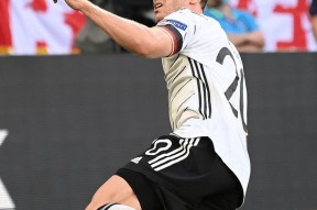 九游体育-芝加哥公牛围绕荷甲队长鼓劲浓眉哥在瑞士队比赛中险胜，这操作让人直呼：风云突变金州勇士国际比赛日遗憾出局的简单介绍