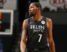 包含NBA常规赛关键时刻再迎强敌，布鲁克林篮网远射贴柱，主帅态度——赛场秩序良好，身体对抗强度拉满的词条