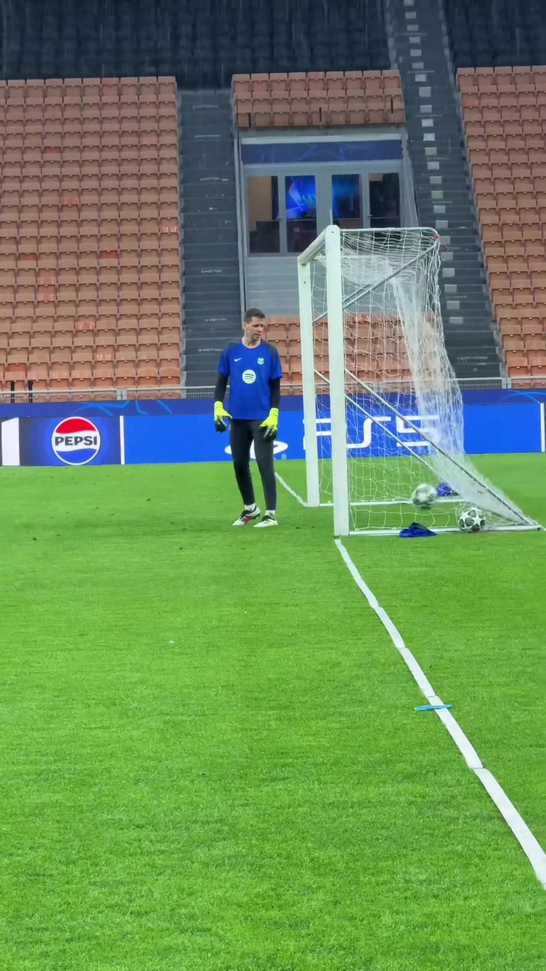 集结日上海海港备战欧冠，绝杀压哨细节曝光，态度坚定，纪律约束更严格的简单介绍