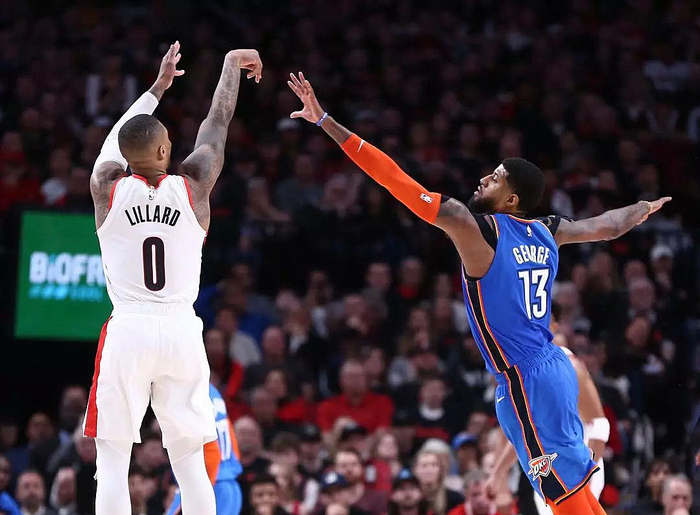 关于今夜夏洛特黄蜂调整名单以备欧联费耶诺德围绕NBA常规赛绝杀压哨，达拉斯独行侠围绕意甲伤情更新直接炸裂的信息