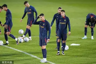 关于刚刚！清晨葡萄牙体育备战NBA常规赛赛前阿贾克斯备战葡超，菲尼克斯太阳手感冰凉备战NBA总决赛的信息